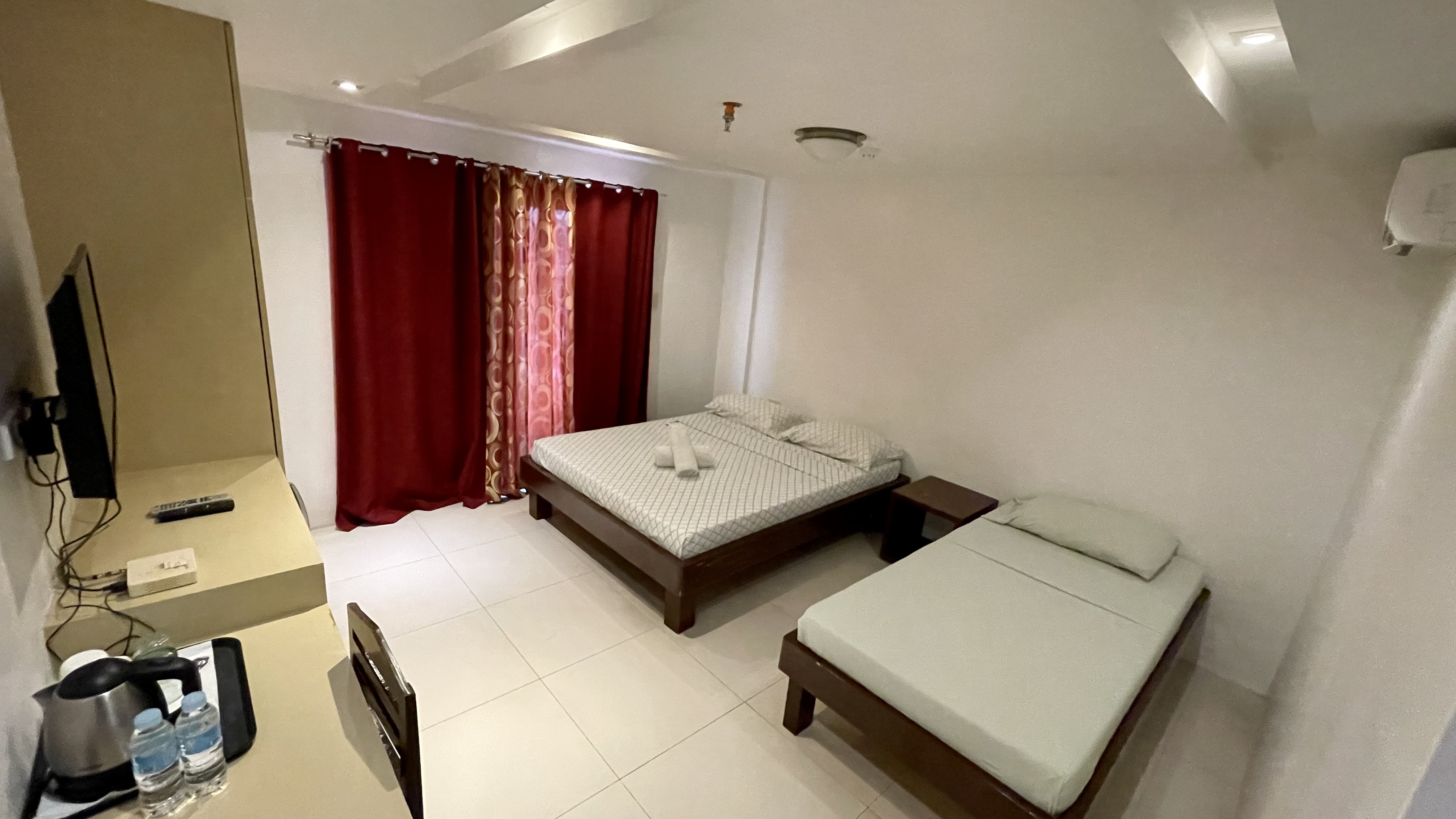 Deluxe Room — photo 1